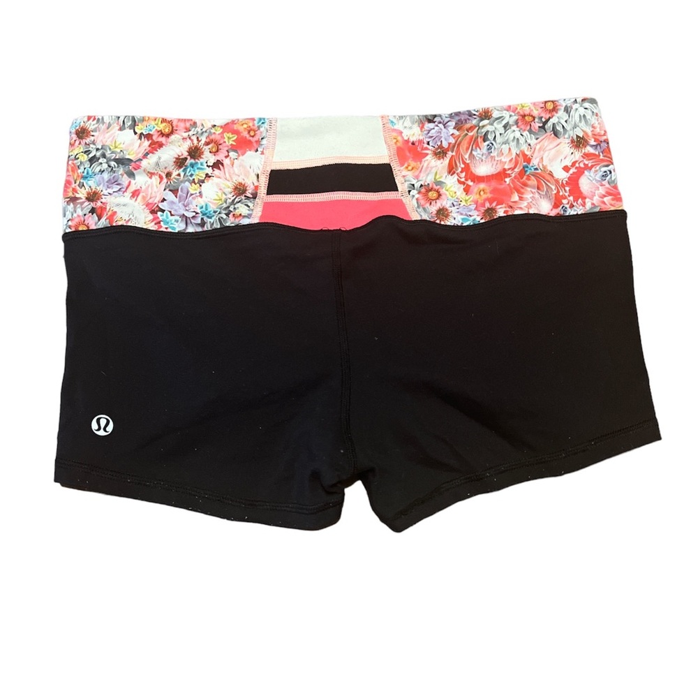 Lululemon shorts size 8